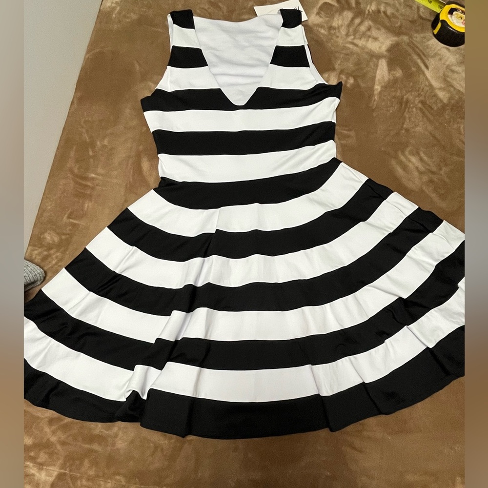 VNeck flare dress